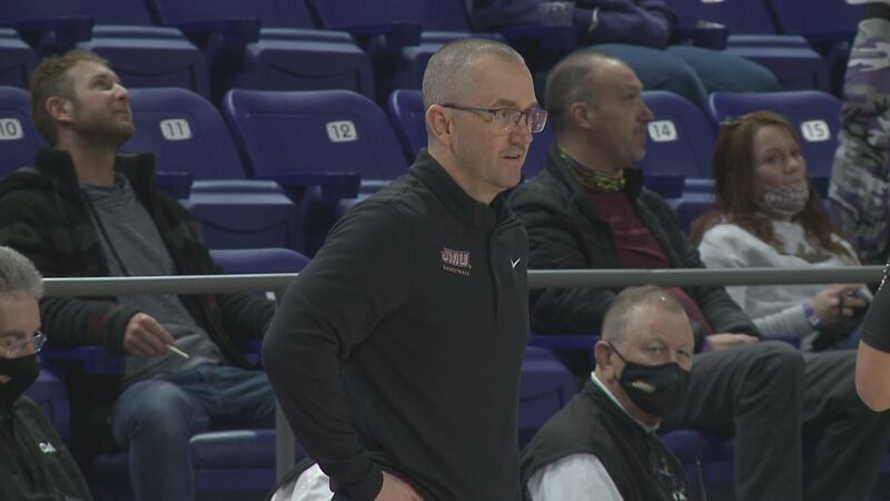 James Madison women's basketball coach Sean O'Regan during the 2022-23 season.