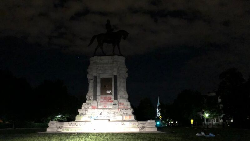 The Robert E. Lee monument on Monument Avenue in Richmond | Photo: NBC12